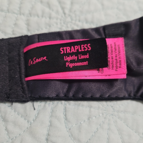 Victoria Secrets and LA Senza strapless bras - Picture 5 of 8